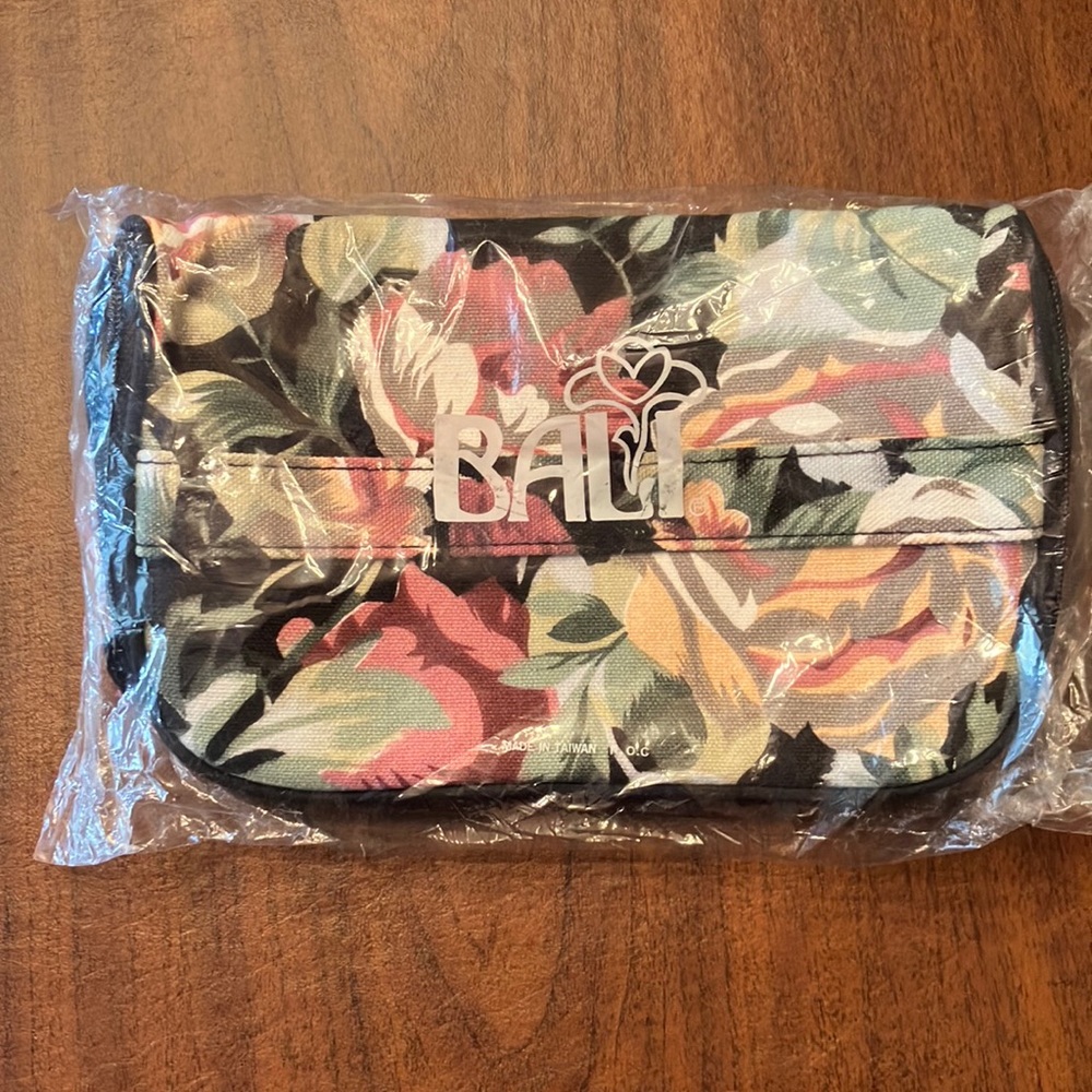 Bali woman’s floral intimate lingerie bag
